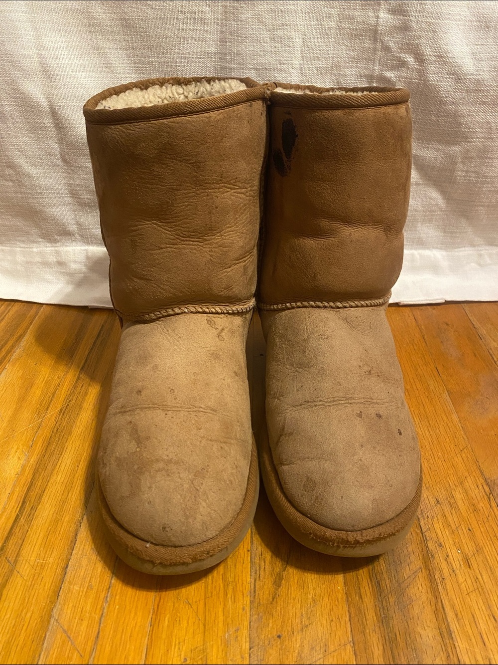 UGG Short Shearling-Lined Boots - Chestnut/Tan, As-Is